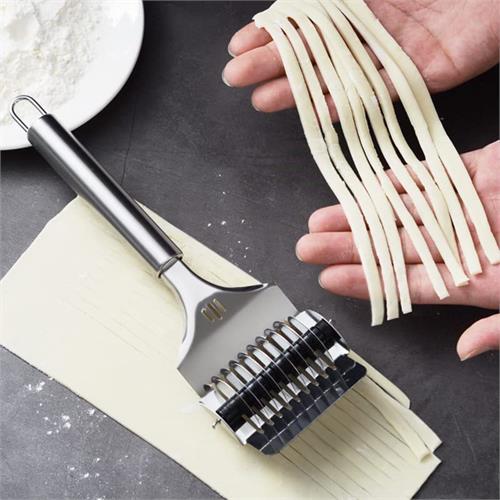 HomeCare Fissaggi Erişte Hamur Kesici Spatula Sebze Doğrayıcı